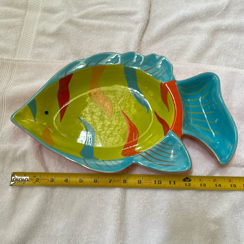 Large colorful fish bowl/serving dish